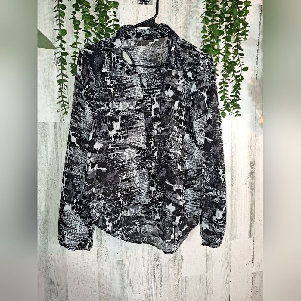 NWOT Iris Snake Print Blouse